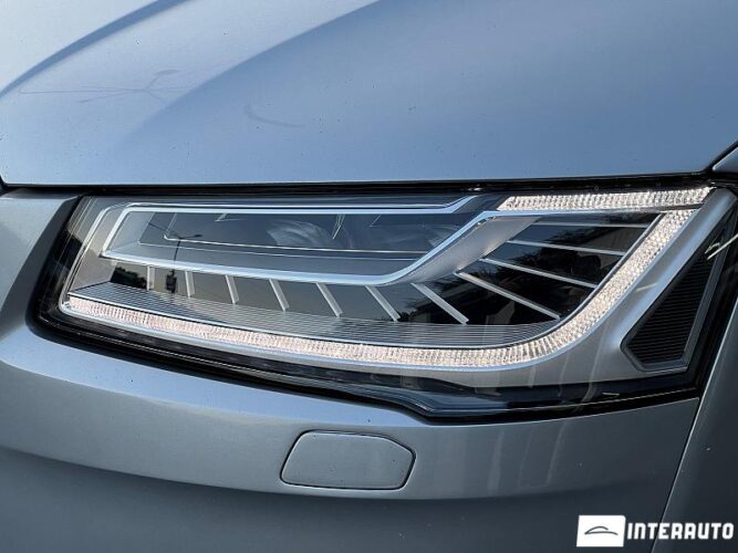 Audi A8 61 interauto-car