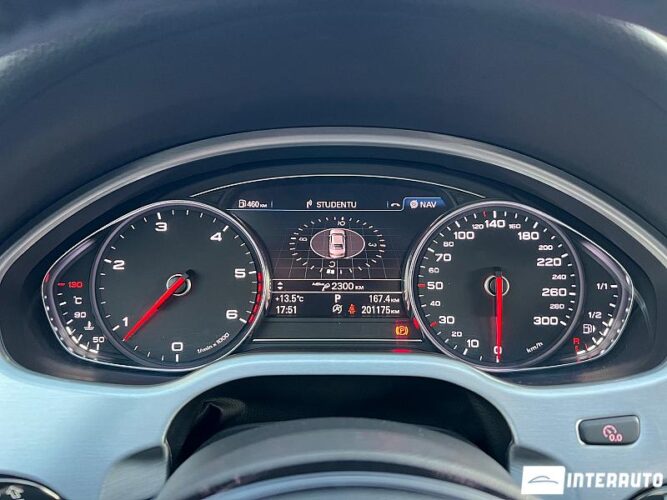 Audi A8 47 interauto-car
