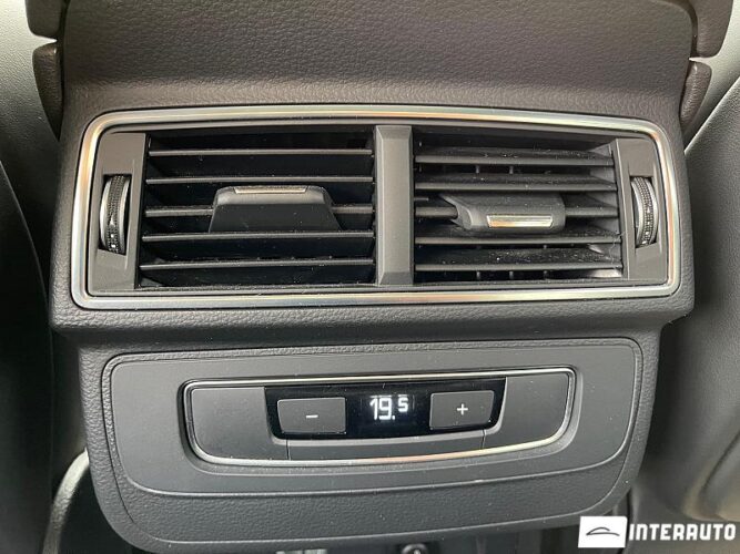 Audi Q7 E-Tron 49 interauto-car