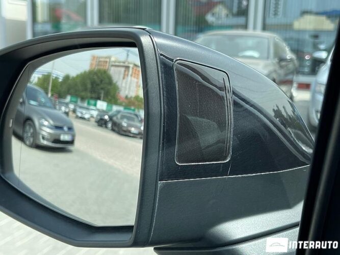 Audi Q7 E-Tron 37 interauto-car