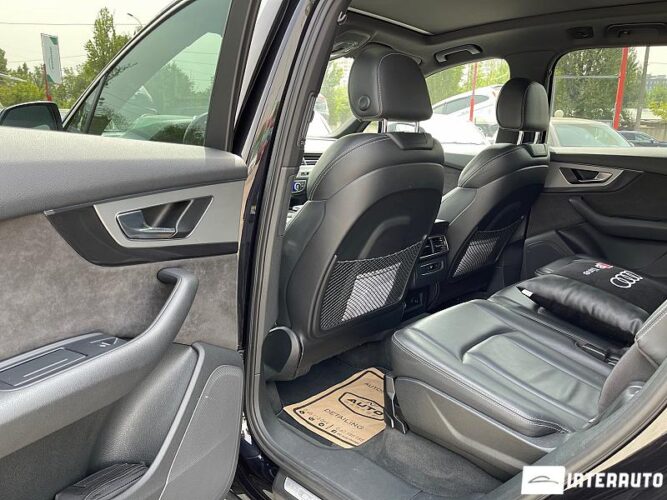 Audi Q7 E-Tron 50 interauto-car