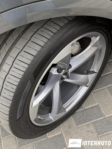 Audi Q8 61 interauto-car