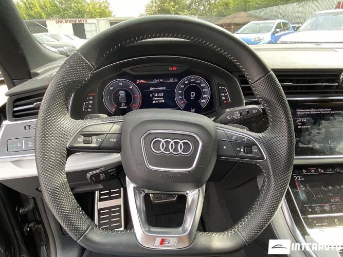 Audi Q8 47 interauto-car
