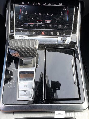 Audi Q8 50 interauto-car
