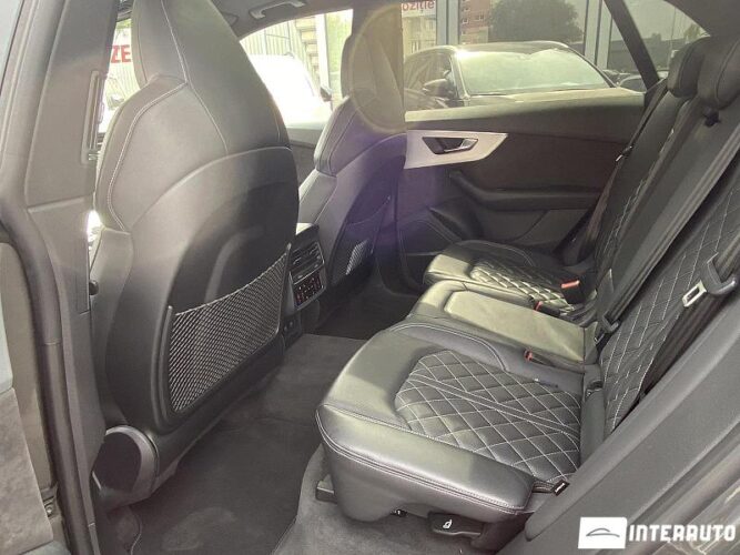 Audi Q8 55 interauto-car