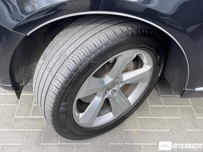 Audi Q5 57 interauto-car