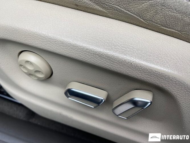 Audi Q5 55 interauto-car