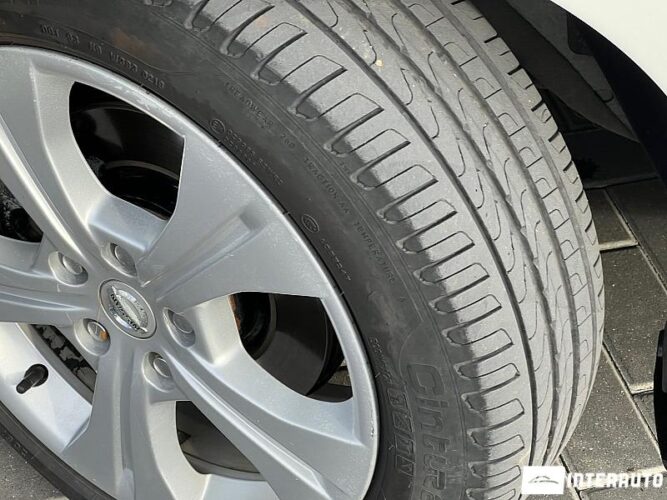 Nissan Leaf 51 interauto-car