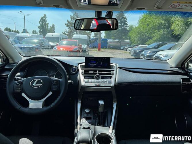 Lexus NX 300H 55 interauto-car