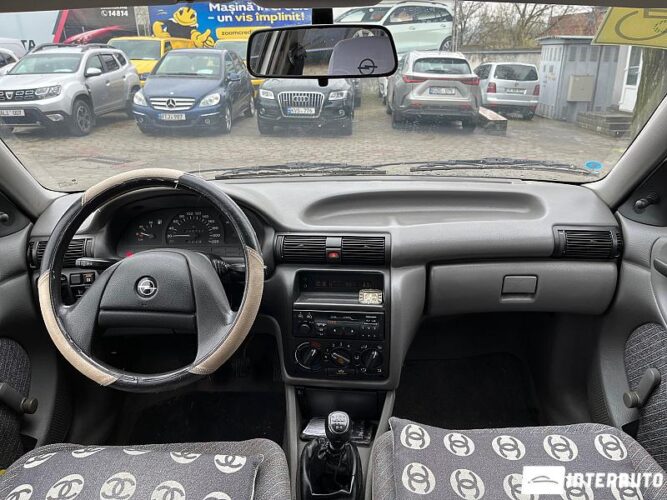 Opel Astra 30 interauto-car