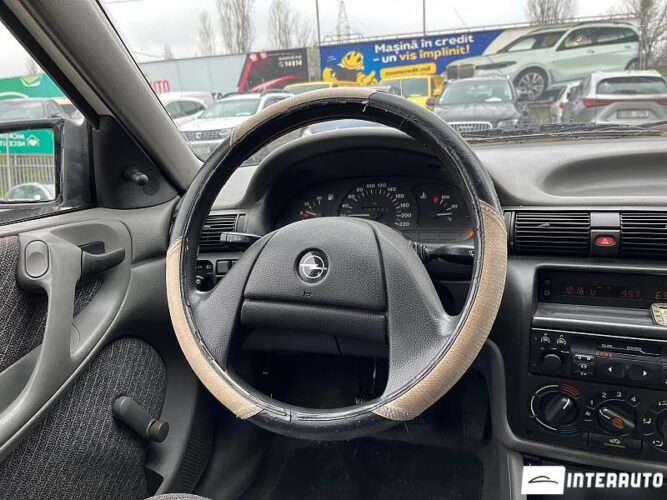 Opel Astra 34 interauto-car