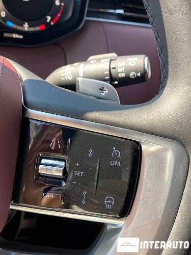 Land Rover Range Rover Vogue 51 interauto-car