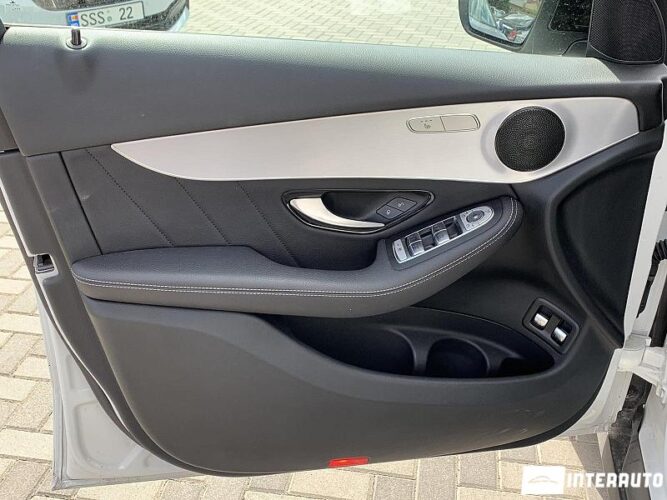 Mercedes GLC 220d 33 interauto-car