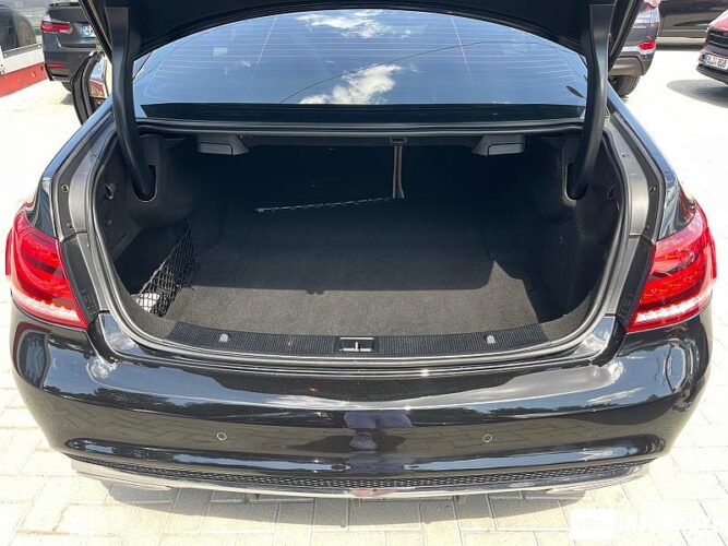 Mercedes E 200 45 interauto-car