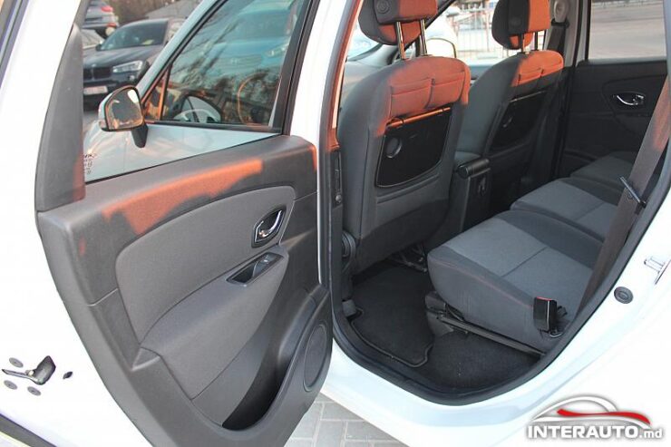 Renault Grand Scenic 37 interauto-car