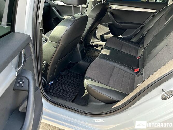 Skoda Octavia 38 interauto-car