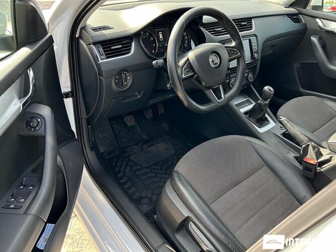 Skoda Octavia 30 interauto-car