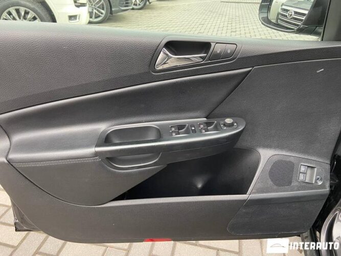 Volkswagen Passat 33 interauto-car
