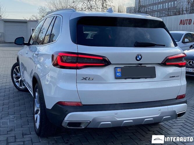 BMW X5 4.0i 35 interauto-car