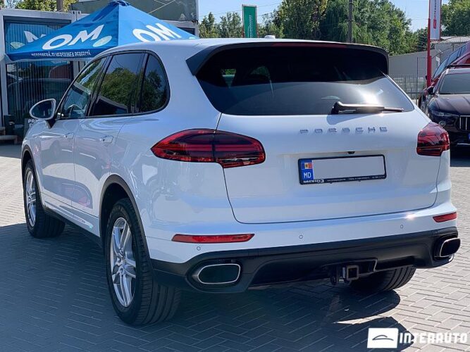 Porsche Cayenne 36 interauto-car