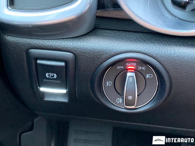 Porsche Cayenne 44 interauto-car