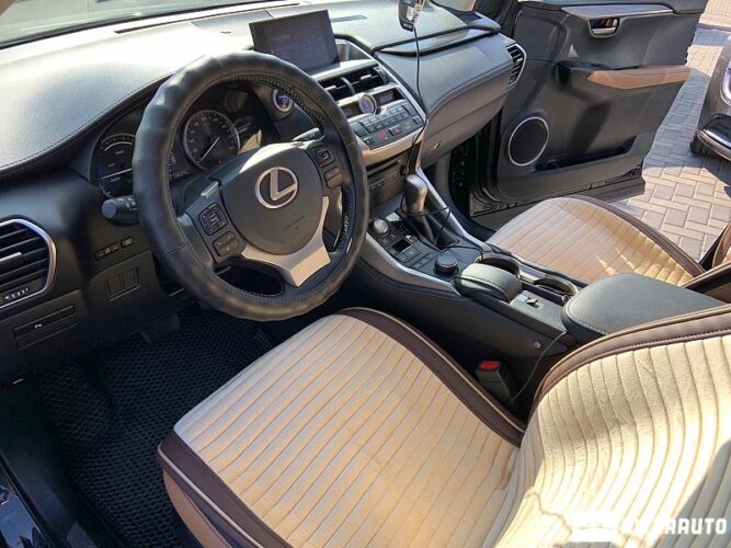 Lexus NX 300H 40 interauto-car