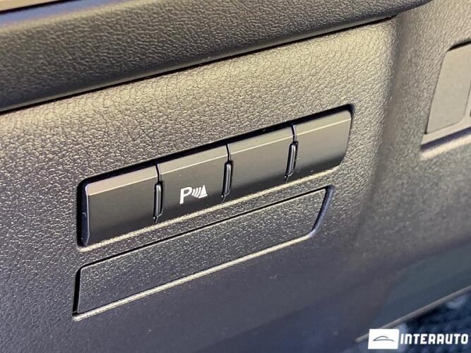 Lexus NX 300H 37 interauto-car