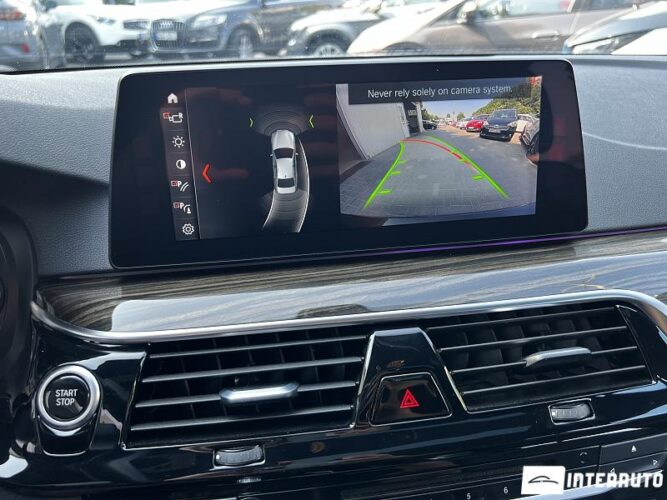 BMW 530e 37 interauto-car