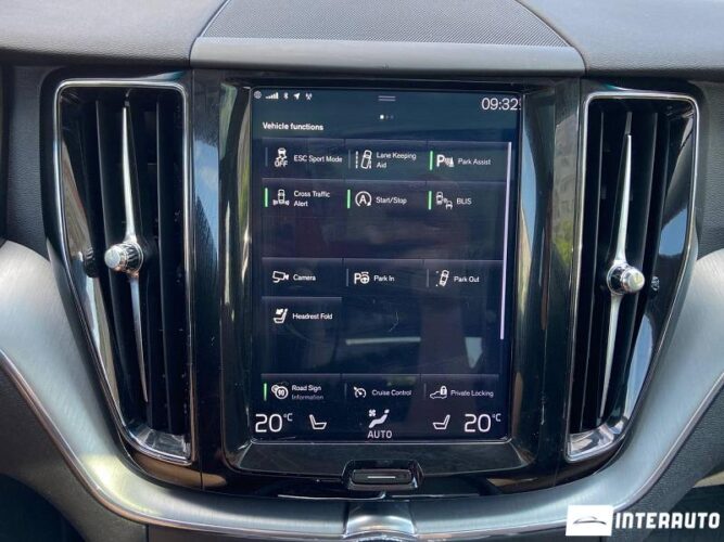 Volvo XC 60 41 interauto-car