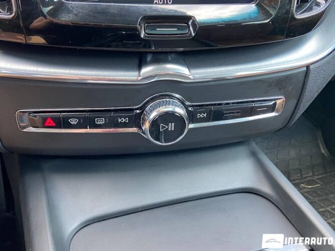 Volvo XC 60 46 interauto-car