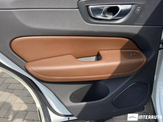 Volvo XC 60 51 interauto-car