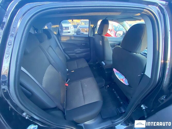 Mitsubishi ASX 42 interauto-car