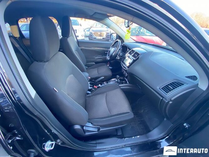 Mitsubishi ASX 43 interauto-car