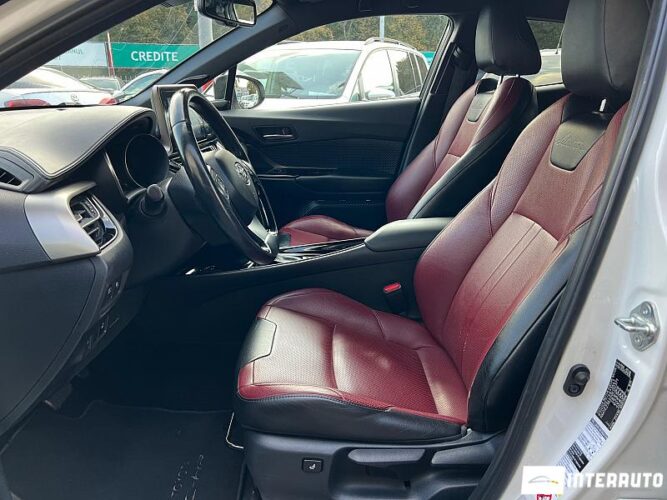 Toyota C-HR 36 interauto-car