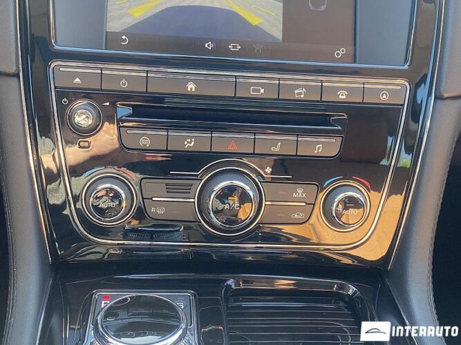 Jaguar XJ 46 interauto-car