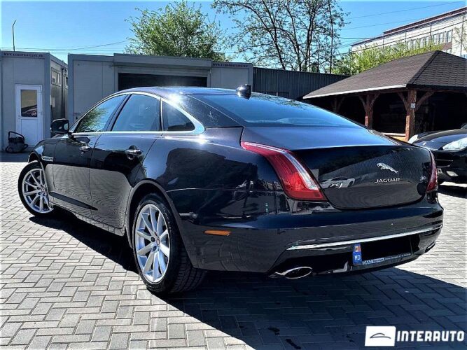 Jaguar XJ 40 interauto-car