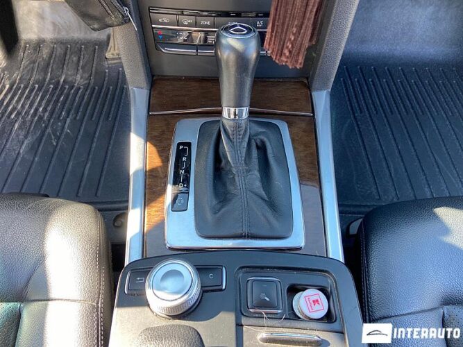 Mercedes E 200 34 interauto-car