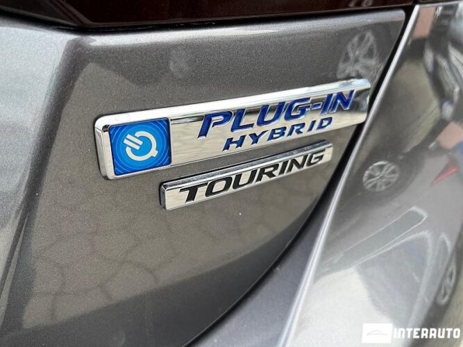 Honda Clarity 38 interauto-car