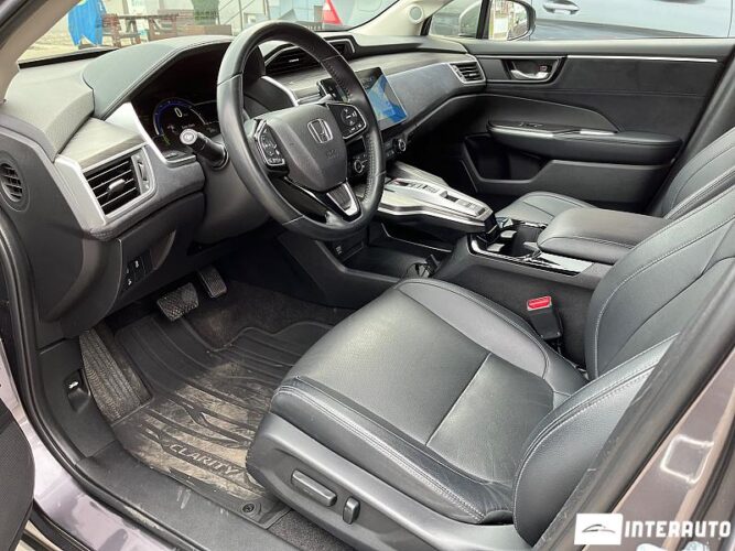 Honda Clarity 42 interauto-car