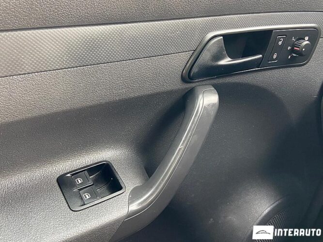 Volkswagen Caddy Maxi 48 interauto-car