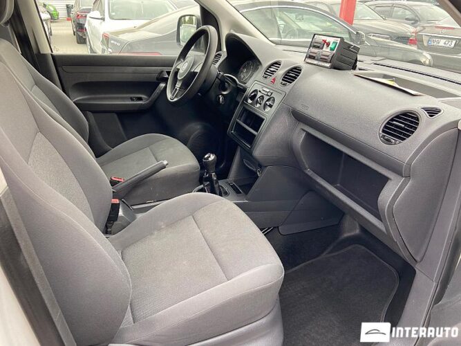 Volkswagen Caddy Maxi 41 interauto-car