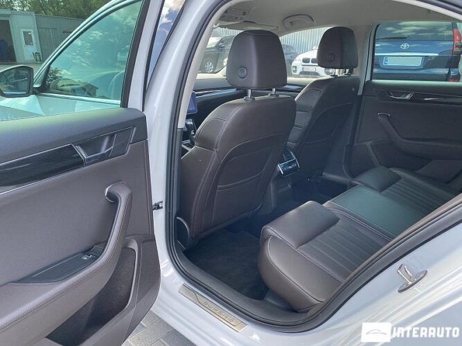 Skoda Superb 63 interauto-car