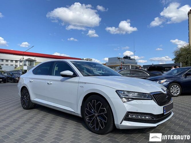 Skoda Superb 42 interauto-car
