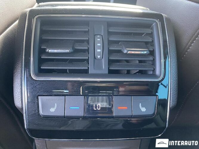 Skoda Superb 64 interauto-car