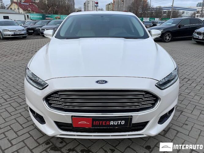 Ford Fusion 44 interauto-car