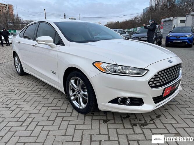 Ford Fusion 42 interauto-car