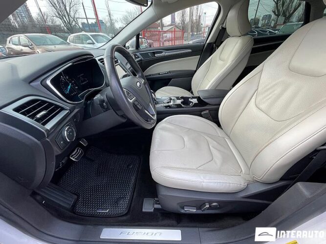 Ford Fusion 60 interauto-car