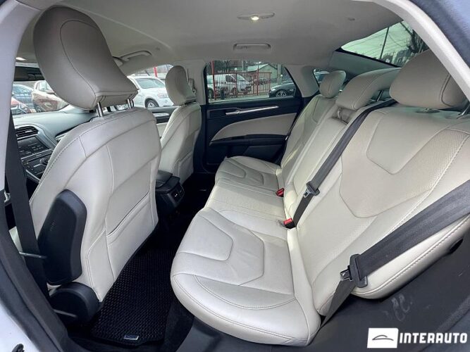 Ford Fusion 59 interauto-car