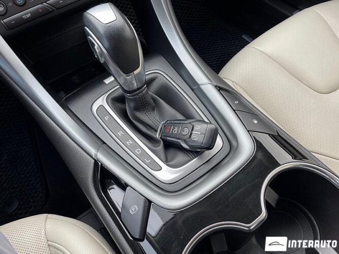 Ford Fusion 54 interauto-car