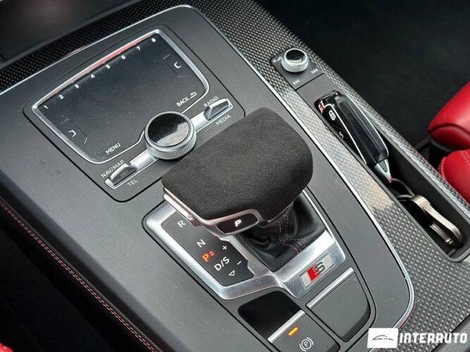 Audi SQ5 48 interauto-car